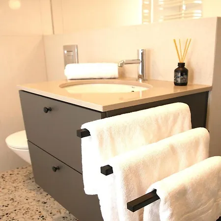 Falcon Center 1 Centralna *